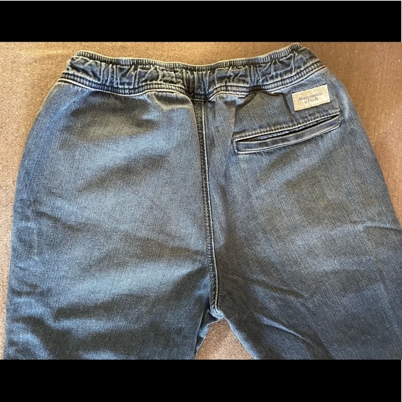 Abercrombie & Fitch Joggers - Picture 4 of 7
